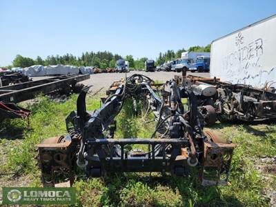 Mack Pinnacle CHU613 Engine Mount for a 2015 Mack CHU613