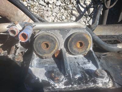 Peterbilt 367 Engine Mount