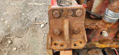 Peterbilt 579 Engine Mount