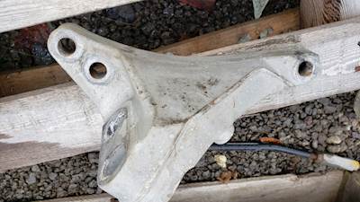 Volvo VNL Engine Mount