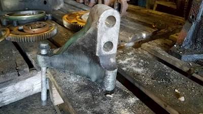 Volvo VNL Engine Mount