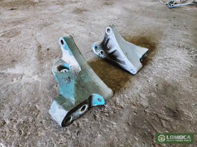 Volvo VNL Engine Mount