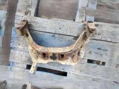 Western Star 4900FA Engine Mount