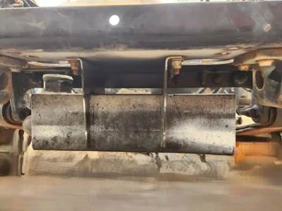 Paccar PX-6 Engine Oil Cooler for a 2013 Peterbilt 330