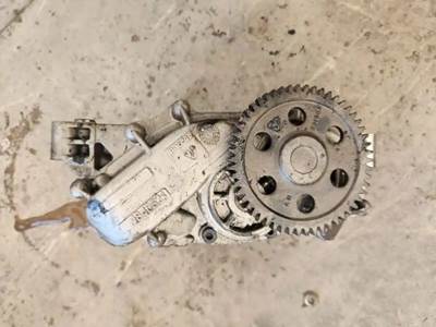 Paccar MX-13 Engine Oil Pump for a 2015 Peterbilt 389