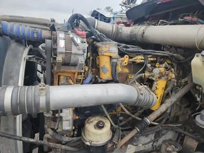 Caterpillar C15 Engine for a 2007 Freightliner Classic 120
