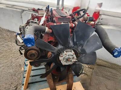 Cummins ISB 6.7L Engine for a 2013 Freightliner M2 106