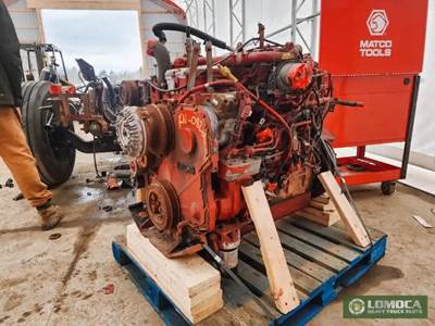 Cummins ISL9 300 HP Engine 