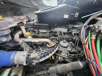 Detroit DD15 Engine for a 2020 Freightliner Cascadia 126