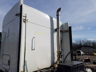 Caterpillar C15 Exhaust Assembly for a 2005 Kenworth T800