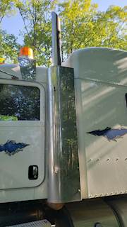 Cummins ISX Exhaust Assembly for a 2013 Peterbilt 386