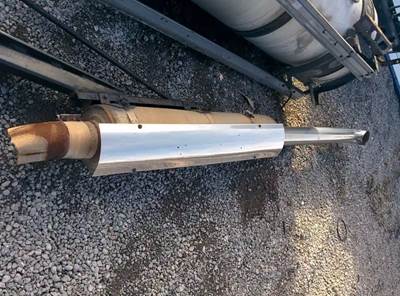 Cummins ISX Exhaust Assembly for a 2005 Volvo VNL