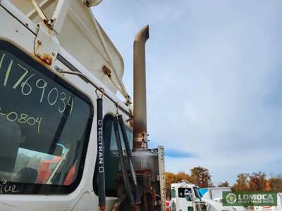 Detroit DD15 Exhaust Assembly for a 2010 Freightliner Cascadia 125