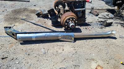 Detroit DD16 Exhaust Assembly for a 2014 Freightliner Cascadia 125