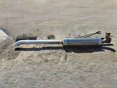 Detroit Series 60 Exhaust Assembly for a 2007 Freightliner Columbia 120