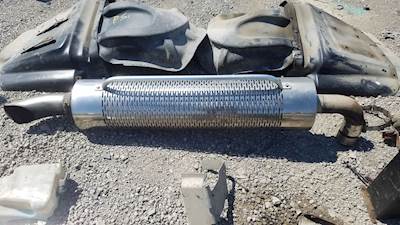 Mack AMI-370 Exhaust Assembly for a 2006 Mack CV713 Granite