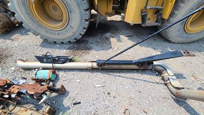 Volvo D13 Exhaust Assembly for a 2012 Volvo VNL