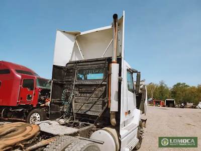 Volvo VED12 Exhaust Assembly for a 2000 Volvo VNL