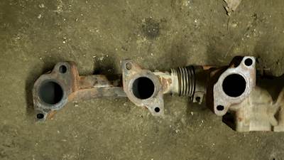 Detroit DD15 Exhaust Manifold for a 2013 Freightliner Cascadia 125