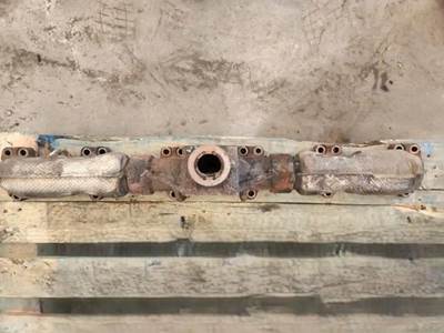 Paccar MX-13 Exhaust Manifold for a 2015 Peterbilt 389