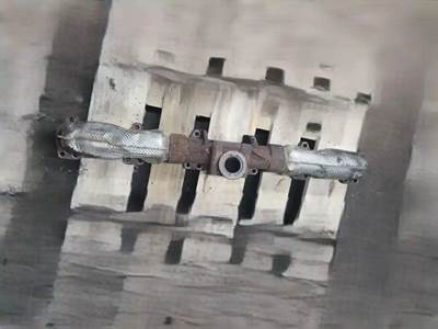 Paccar MX-13 Exhaust Manifold for a 2017 Peterbilt 567