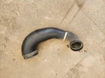 Freightliner Cascadia 126 Exhaust Pipe