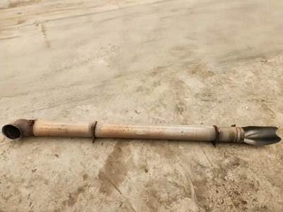 Freightliner Cascadia 126 Exhaust Pipe
