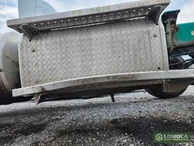 Freightliner Cascadia Exhaust Pipe for a 2013 Freightliner Cascadia 125