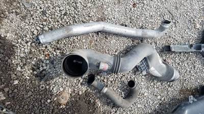GMC T7500 Exhaust Pipe