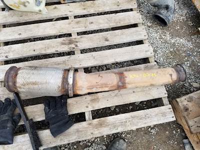 Kenworth T660 Exhaust Pipe