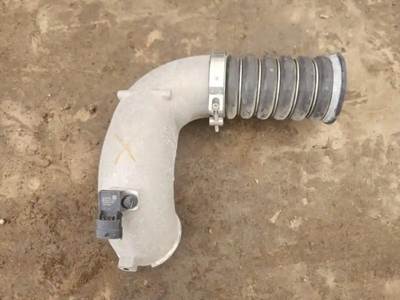 Volvo VNL Exhaust Pipe