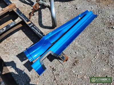 Freightliner Cascadia Exterior Truck Part for a 2018 Freightliner Cascadia 123