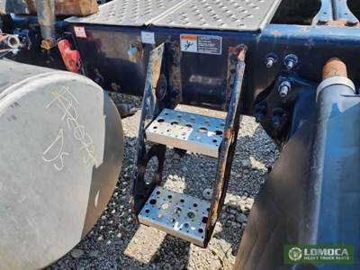 Freightliner Cascadia Exterior Truck Part for a 2018 Freightliner Cascadia 123