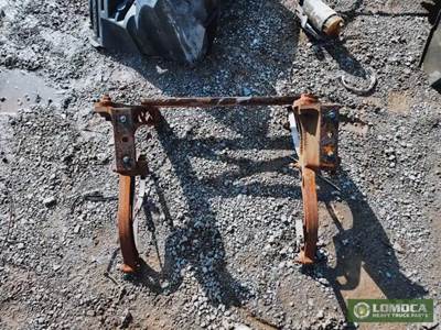 International LT625 Exterior Truck Part