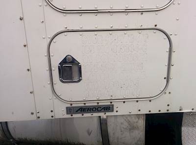 Kenworth T800 Exterior Truck Part