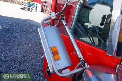 Peterbilt 378 Right Exterior Truck Part