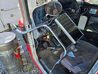 Peterbilt 378 Left Exterior Truck Part