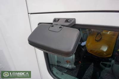 Peterbilt 579 Right Exterior Truck Part