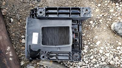 Volvo VNL Exterior Truck Part