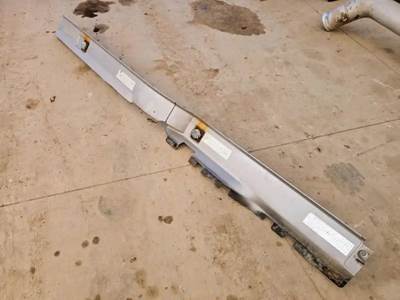 Volvo VNL Exterior Truck Part