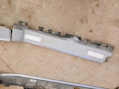 Volvo VNL Exterior Truck Part