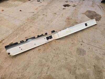 Volvo VNL Exterior Truck Part