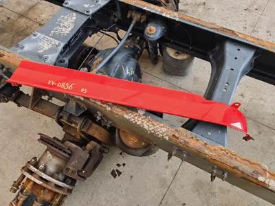 Volvo VNL Exterior Truck Part