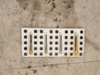 Volvo VNL Exterior Truck Part