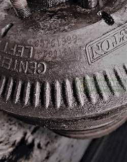 Caterpillar C15 Fan Clutch for a 2004 Kenworth T800