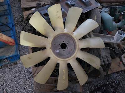 Caterpillar C15 Fan for a 2007 Peterbilt 387