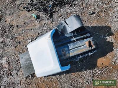 International LT625 Right Fender Extension