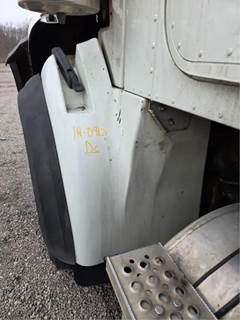 International Paystar 5900i Left Fender Extension