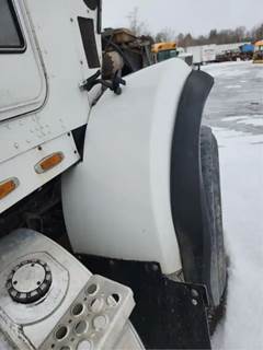 Kenworth T800 Right Fender Extension