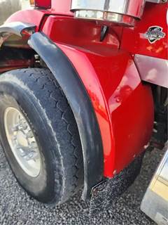 Kenworth T800 Left Fender Extension